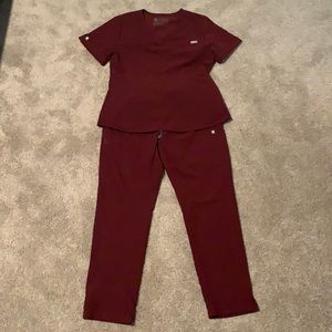Women’s Figs scrub set